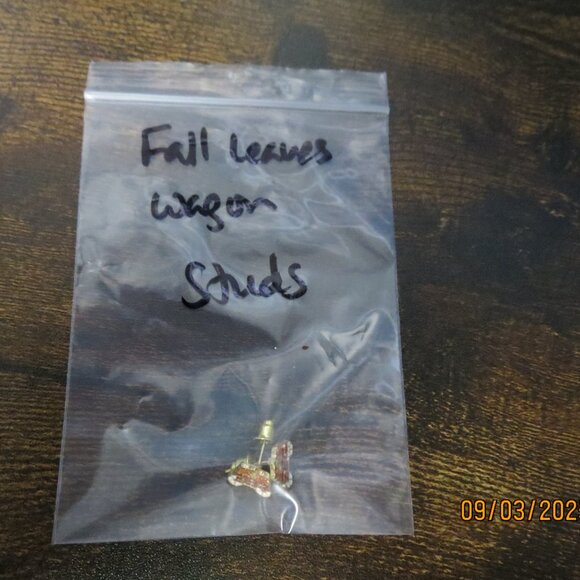 Fall Inspired Fall Leaves Wagon Earrings Studs - Picture 2 of 2